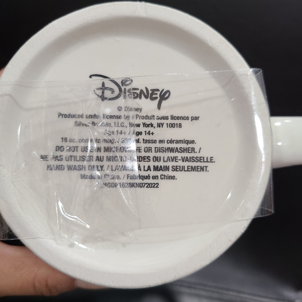 New Disney Princesses Ceramic Mug with Sculpted Crown Lid 18oz - Picture 6 of 6